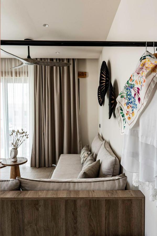 Lithos Luxury Villa Arhángelosz Kültér fotó